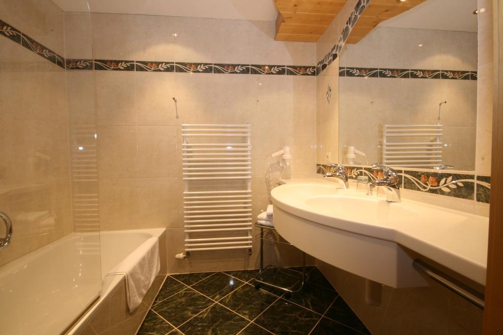 Alpenhotel Neuwirt Schladming Quarto foto